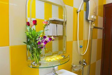 Our Joint Hotel & Guesthouse