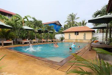 Our Joint Hotel & Guesthouse