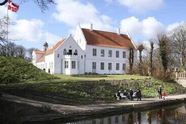 فندق Nørre Vosborg