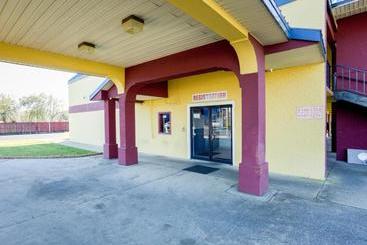 فندق Palm Court Inn & Suites