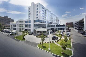 فندق Residence Inn By Marriott The Bronx At Metro Center Atrium