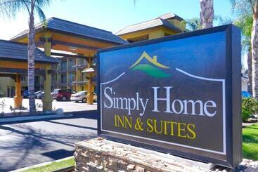 בית מלון כפרי Simply Home Inn & Suites   Riverside