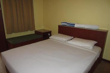 בית מלון כפרי Sunset Beach Resort