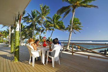 استراحتگاه Sa Moana Beach Bungalows