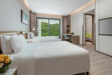 Holiday Inn & Suites Sanya Yalong Bay, An Ihg