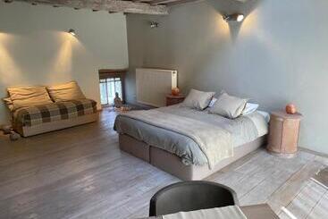 تختخواب و صبحانه Le Temps D Une Pause