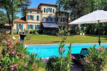 민박 Oh, Le Château!