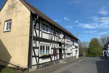 ユースホステル Landgasthof Zum Dorfkrug