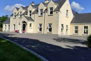 Bed and Breakfast Private Room In Superb House Bed 1