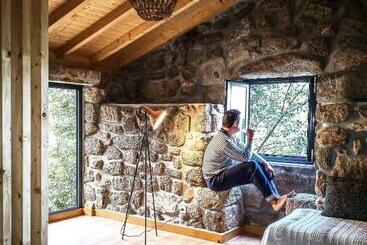 Verde água Agroturismo E Agricultura Biológica