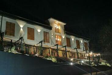 膳宿费 Illaberek Vendégház