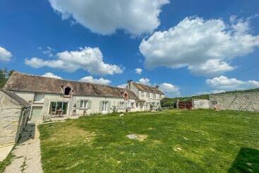 بنسيون Le Gite De Gaia