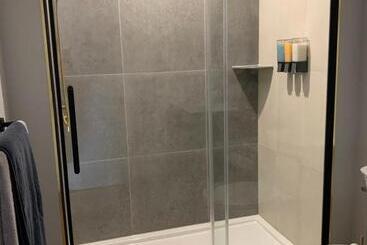 بنسيون Woodslee Bed And Breakfast