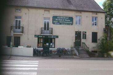 아파트호텔 Auberge Du Pont D Ouche