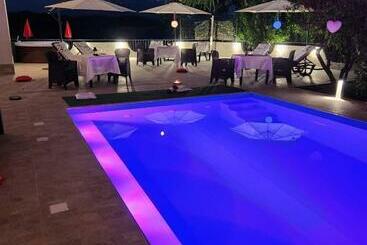 צימר Andale Suitespa