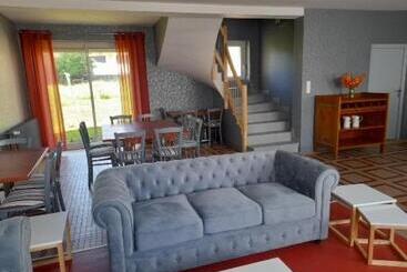 مبيت وإفطار Ch Malavetula