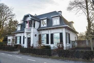 Bed and Breakfast De Heeren Van Hal