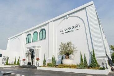 ベッドアンドブレックファースト Na Baantung Amphawa   ณ บ้านทุ่ง อัมพวา