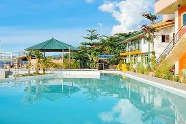 בית מלון כפרי Reddoorz Plus @ Galucksea Beach Resort