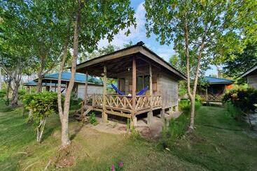 Mb Palambak Island Resort Pulau Banyak Aceh Singkil