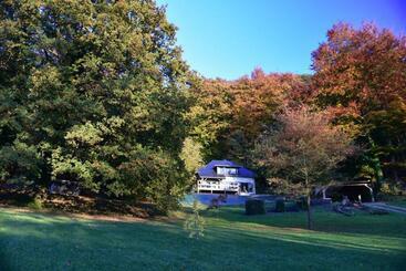 ペンション La Bellevue, Maison Entière