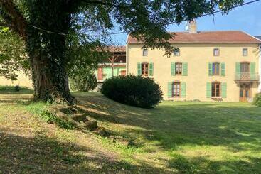 بنسيون La Houblonnière