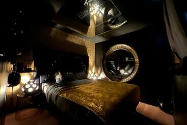 צימר La Suite Maléfik