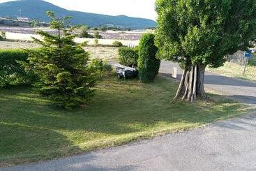 Bed and Breakfast Les Bois Rouges