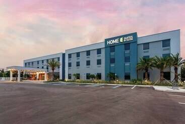 فندق Home2 Suites By Hilton Vero Beach I95