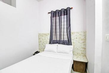 فندق O Rahul Service Apartment