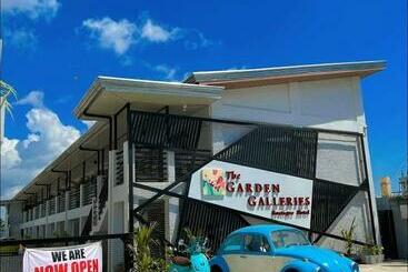 בית מלון כפרי The Garden Galleries Boutique