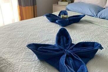 מלון דירות Neat And Cozy Minimalist Studio