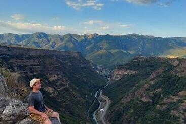 بنسيون Tsatʼer Guest House