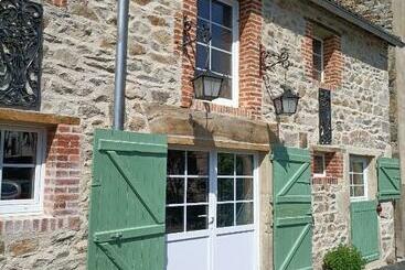 住宿加早餐  La Grenouille Amoureuse