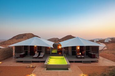 Moon Retreat By Sharjah Collection