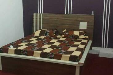 Spot On Vd Marriott Hotel & Restaurant