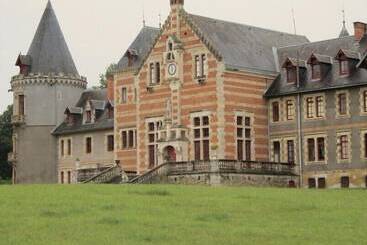 Отель Château De Béguin
