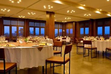 هتل Emerald Palace