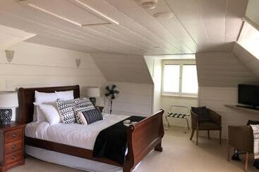 בית מלון כפרי Fitzroy Inn Historic Retreat Mittagong