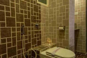 Отель Metropolitan