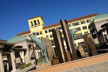 Отель Staybridge Suites Sacramento Folsom, An Ihg