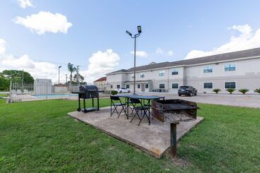 호텔 Studio 6 Bay City  Tx