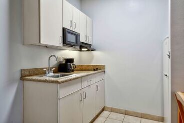 فندق Studio 6sulphur, La