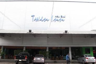 هتل Twin Inn