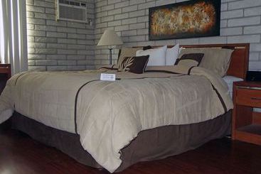 مُتل Greystone Inn