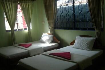 پانسیون Bun Kao Guest House