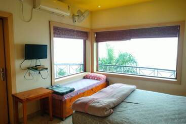 פנסיון Rahul Guest House