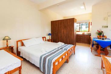 Follow The Sun Hotel Apartments