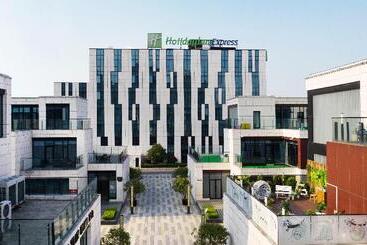 호텔 Holiday Inn Express Shanghai Gongkang, An Ihg