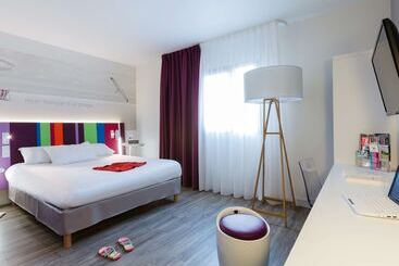 Отель Ibis Styles Les Sables Olonne